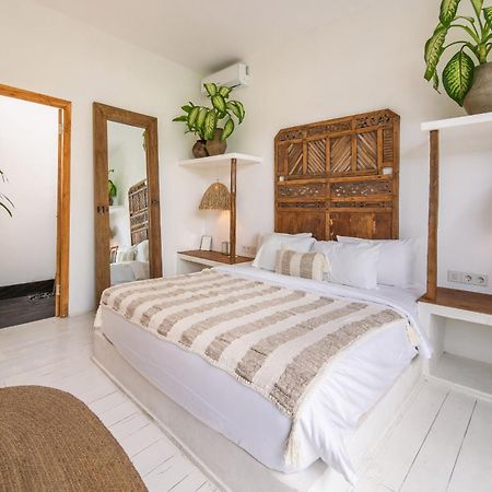 Yogi Surf Villas Complex Canggu Экстерьер фото